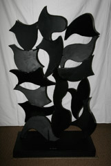 David Hayes  -  Screen Sculpture #69, 1995 / Painted Steel  -  65V x 37 x 19