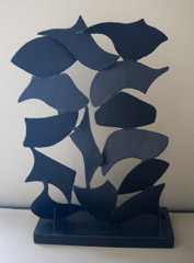 David Hayes  -  Screen Sculpture #68, 1995 / Painted Steel  -  56V x 36 x 14