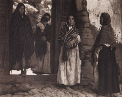 Paul Strand  -  Women of Santa Anna, Michoacan, 1933 / Photogravure  -  