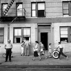 Vivian Maier  -  108th St. East, New York, NY, Sept. 28, 1959 / Silver Gelatin Print  -  12 x 12