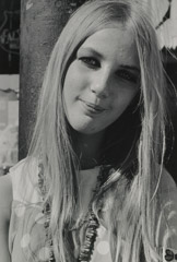 Ruth-Marion Baruch  -  Blonde Woman with Beads, Haight Ashbury, 1967 / Silver Gelatin Print  -  8 x 10