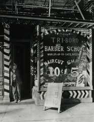Berenice Abbott  -  Triboro Barber School, NY, 1936 / Silver Gelatin Print  -  16 x 20