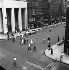 Vivian Maier  -  New York, NY 1954 (street from above) / Silver Gelatin Print  -  12 x 12 (on 16x20 paper)