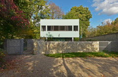 Richard Pare  -  Villa Savoye et loge du jardinier Guardhouse 01, Poissy, France, 2017 /   -  