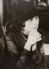 Alexander Rodchenko  -  The writer Elsa Triolet (sister of Lily Brik), 1924 / Silver Gelatin Print  -  10x6.5