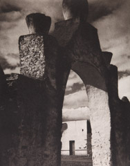 Paul Strand  -  Gateway, Hidalgo, 1933 / Photogravure  -  