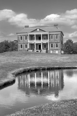Tim Barnwell  -  2203, Exterior, Drayton Hall Plantation, and pond, near Charleston, SC * /   -  