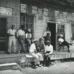 Marion Post Wolcott  -  Port Gibson, Mississippi, August 1940 / Silver Gelatin Print  -  8 x10