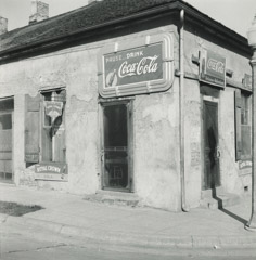 Marion Post Wolcott  -  Natchez, Mississippi, August 1940 / Silver Gelatin Print  -  8 x10