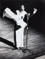 Herb Snitzer  -  Nina Simone, Town Hall 1959 / Silver Gelatin Print  -  8 x 10