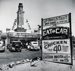 John Gutmann  -  Eat in Car, Early Drive-In Restaurant, Hollywood, CA, 1935 / Silver Gelatin Print  -  11 x 14