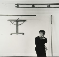 Arnold Newman  -  Twyla Tharp, New York City, 1987 / Silver Gelatin Print  -  9.75 x 10