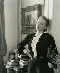 Arnold Newman  -  Marlene Dietrich, New York City, NY, 1948 / Silver Gelatin Print  -  12.5 x 10.25