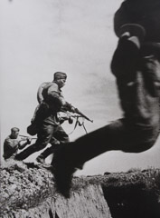 Mark Markov-Grinberg  -  Soldiers Running, c. 1942 / Silver Gelatin Print  -  15.75  x 10.25
