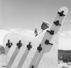 Mario DiGirolamo  -  The White Bench, Coney Island, 1959 / Silver Gelatin Print  -  11 x 14