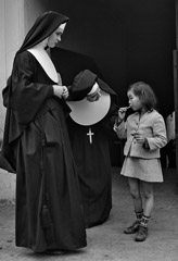 Ruth-Marion Baruch  -  Two Nuns and Child, San Francisco, 1948 /   -  