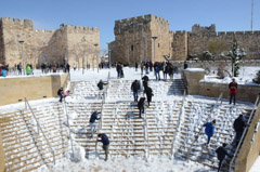   -  04 Jaffa Gate in Snow - Michael Latar - Israel /   -  