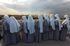 Yuval Nadel  -  Observation /   -  
