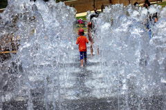 Nadav Podoler  -  Splash /   -  