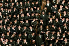 Damian Moshe Pesach  -  Tisch /   -  