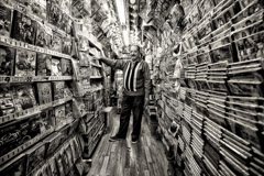 Ilan Wittenberg  -  Magazine Shop /   -  