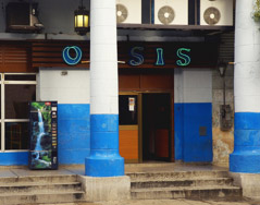 Laura Noel  -  The Oasis, Havana, 2007 / Chromogenic Print  -  17 x 13 image size