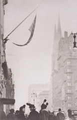   -  Fifth Avenue, New York, NY, 1915 / Photogravure  -  12.25 x 8